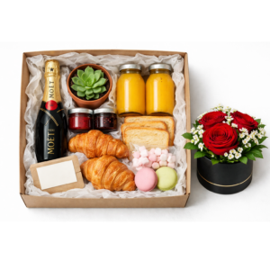 Deluxe Breakfast Box